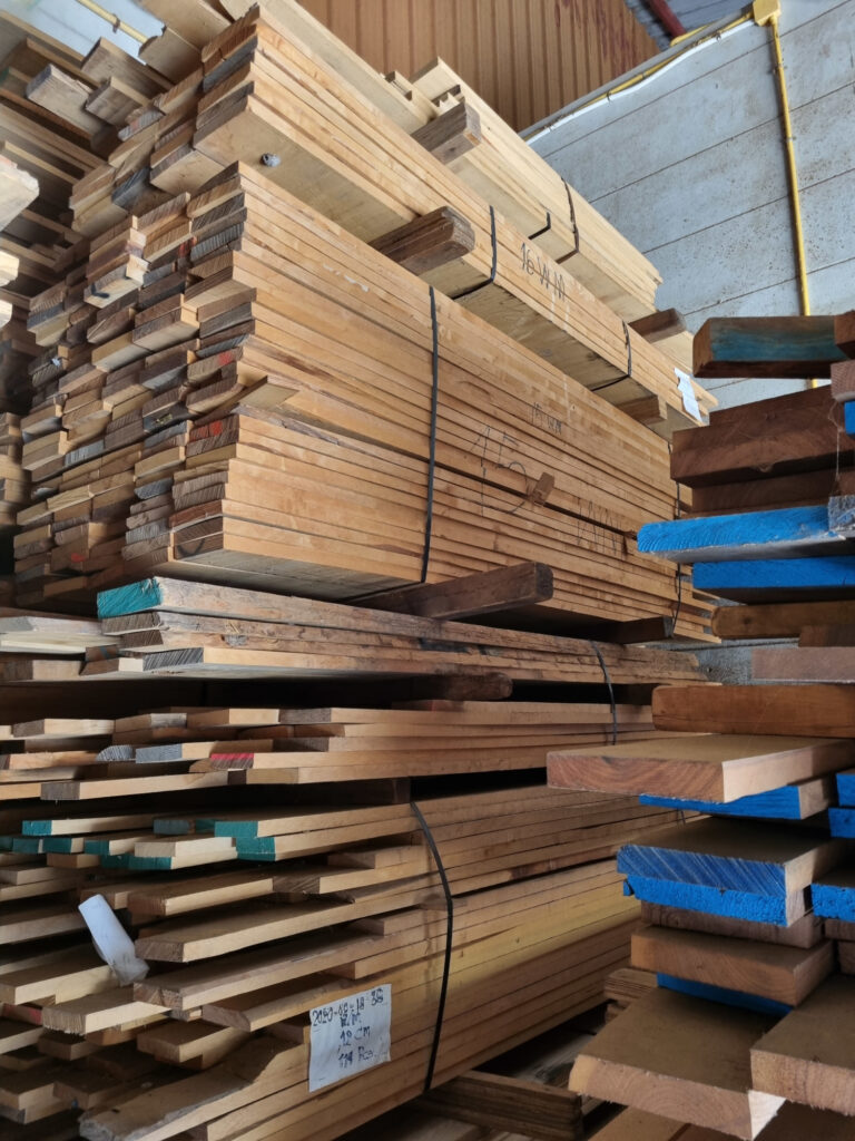 Wood-maple wood