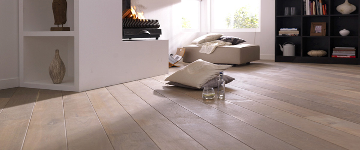 Living room with engineered oak flooring